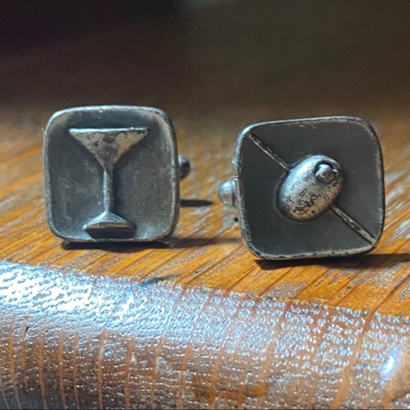 Vintage Other - Brushed Silver Bas Relief 1970s Martini Cuff Links